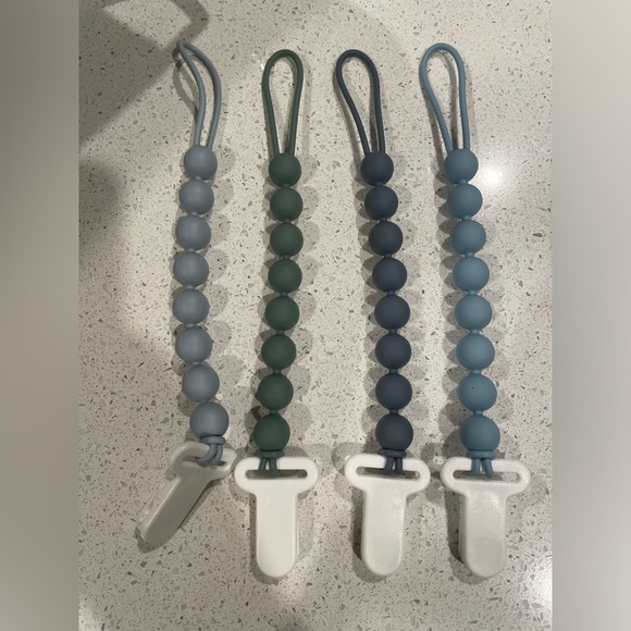 Silicone Pacifier Clips Set of 4 - Blue, Green, Gray - Picture 3 of 3